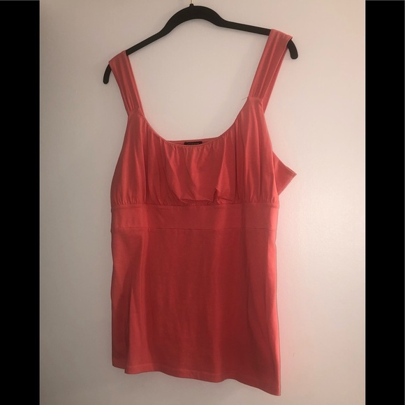 💕Ann Taylor Ruched Top💕 - Picture 3 of 4